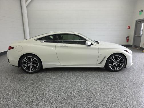 2019 INFINITI Q60 3.0t LUXE