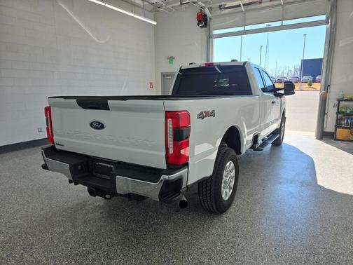 2024 Ford F-350 XLT