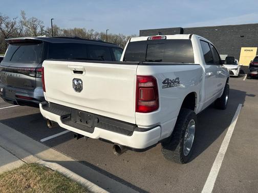 Bright White Clearcoat 2020 RAM 1500 Big Horn