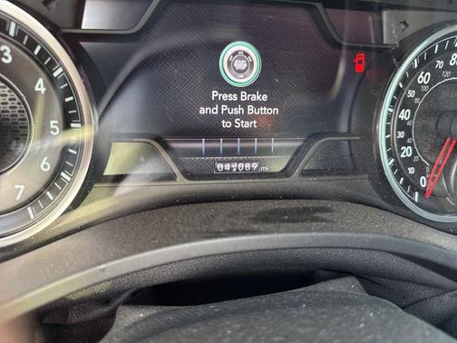 Bright White Clearcoat 2020 RAM 1500 Big Horn