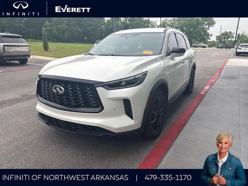Majestic White 2025 INFINITI QX60 Luxe