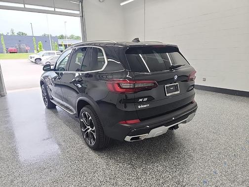 2023 BMW X5 PHEV xDrive45e