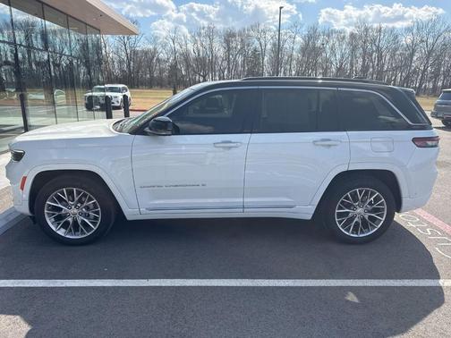 2024 Jeep Grand Cherokee Summit