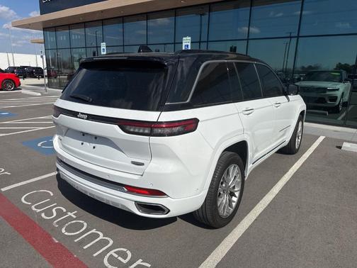 2024 Jeep Grand Cherokee Summit