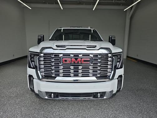 2024 GMC Sierra 3500 Denali