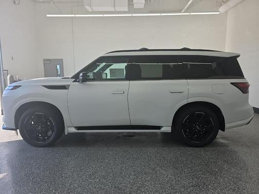 2026 INFINITI QX80 SPORT