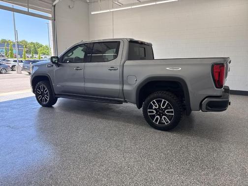 Sterling 2025 GMC Sierra 1500 AT4