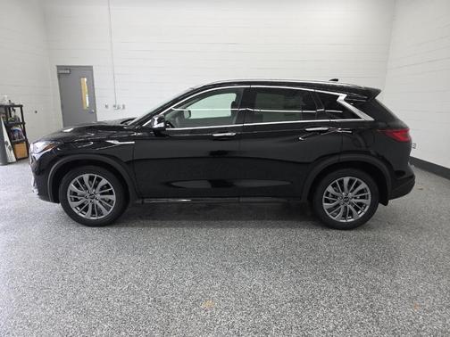 2025 INFINITI QX50 Luxe