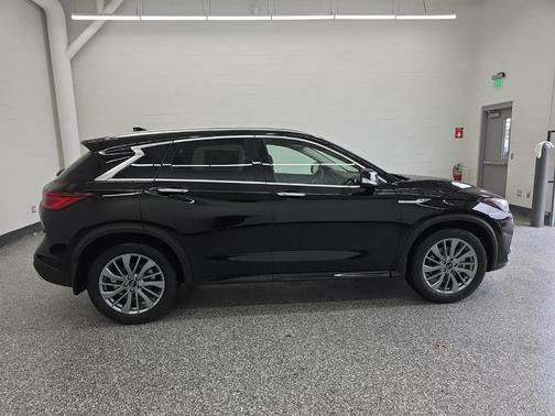 2025 INFINITI QX50 Luxe