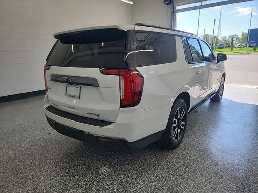 2021 GMC Yukon XL AT4