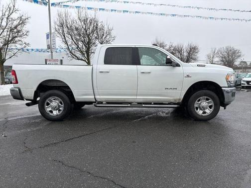 2022 RAM 2500 Big Horn Crew Cab 4x4 6'4' Box