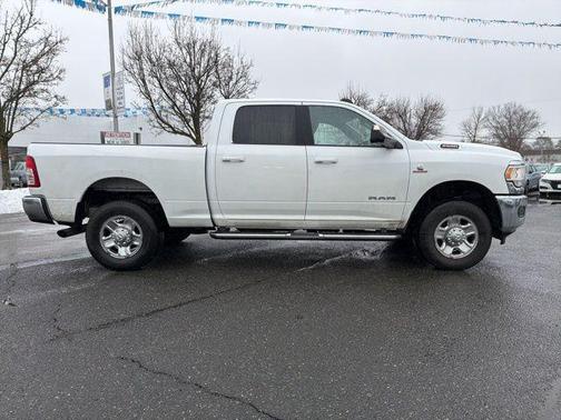 2022 RAM 2500 Big Horn Crew Cab 4x4 6'4' Box