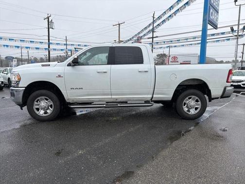 2022 RAM 2500 Big Horn Crew Cab 4x4 6'4' Box