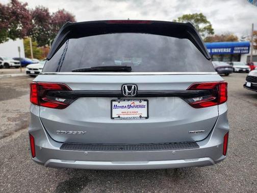 2025 Honda Odyssey Touring