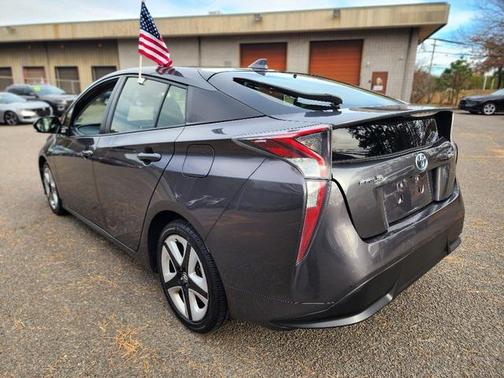 2017 Toyota Prius Three Touring