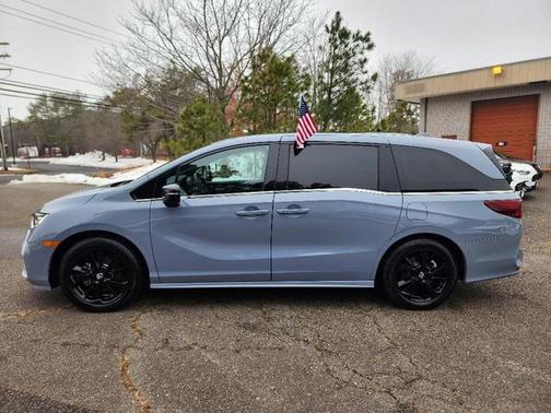 2024 Honda Odyssey Sport