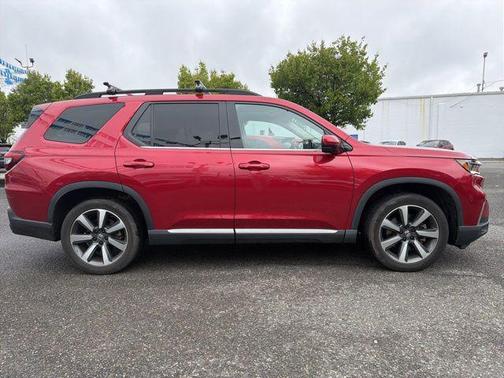 Radiant Red Metallic II 2023 Honda Pilot AWD Elite