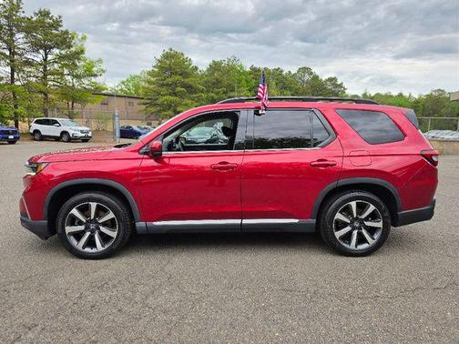 Radiant Red Metallic II 2023 Honda Pilot AWD Elite