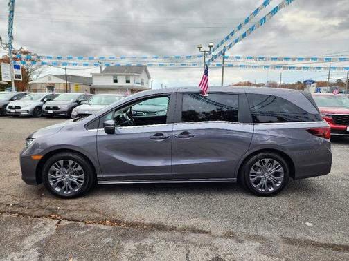 2025 Honda Odyssey Touring