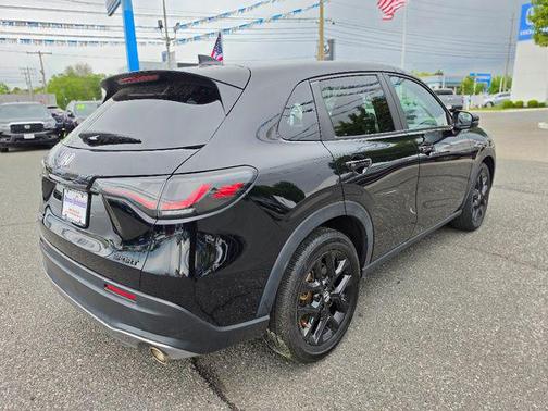 Crystal Black Pearl 2024 Honda HR-V AWD Sport