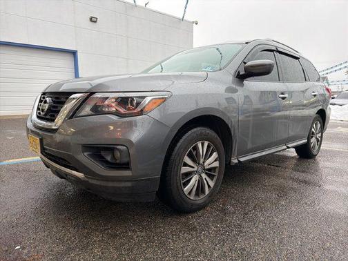 Gun Metallic 2020 Nissan Pathfinder SV 4WD