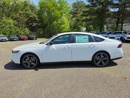 Platinum White Pearl 2026 Honda Accord Hybrid Sport