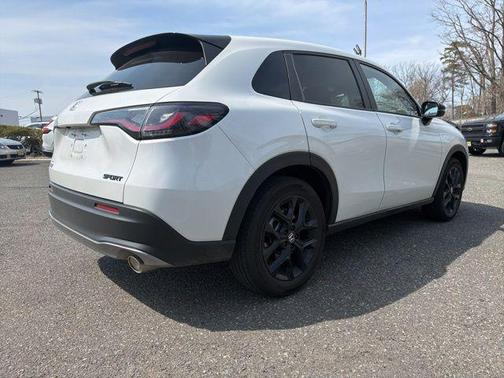 Platinum White Pearl 2024 Honda HR-V AWD Sport