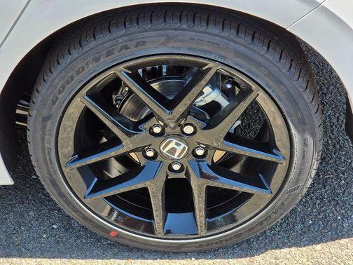 Platinum White Pearl 2026 Honda Civic Sport