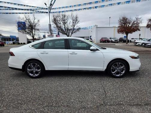 2024 Honda Accord EX 1.5T