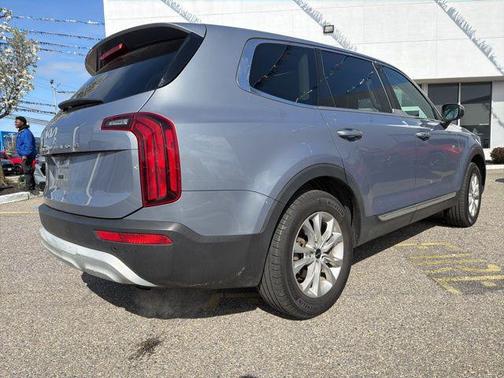 2022 Kia Telluride LX