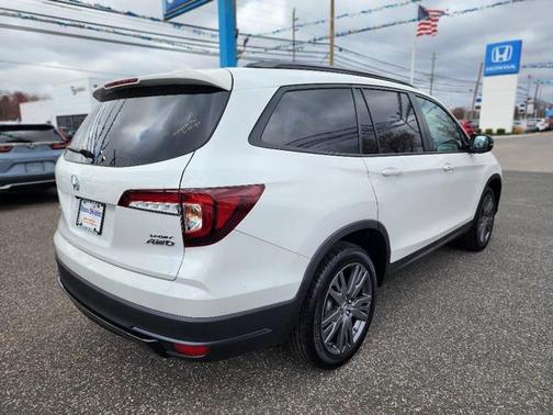 2022 Honda Pilot AWD Sport