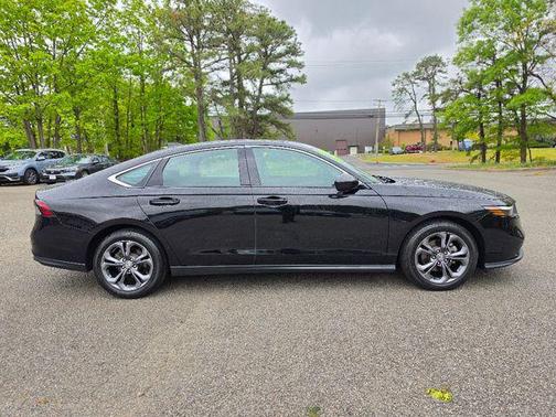 Crystal Black Pearl 2023 Honda Accord EX