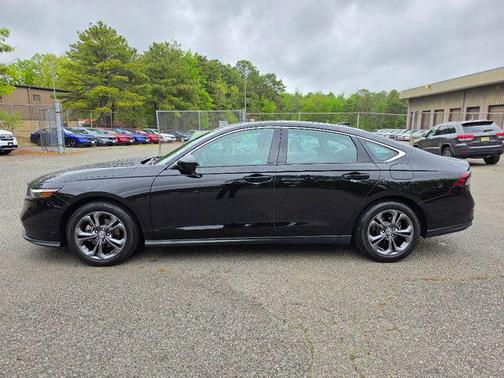 Crystal Black Pearl 2023 Honda Accord EX