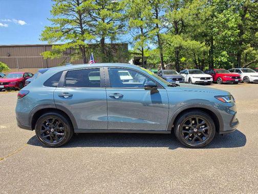 Nordic Forest Pearl 2024 Honda HR-V AWD Sport