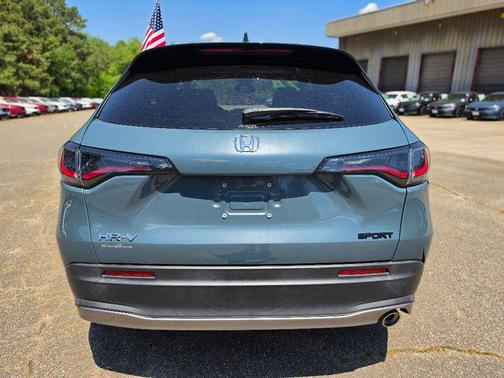 Nordic Forest Pearl 2024 Honda HR-V AWD Sport