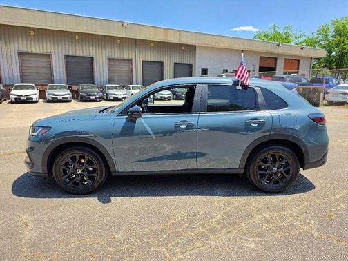 Nordic Forest Pearl 2024 Honda HR-V AWD Sport