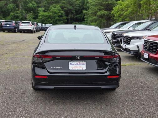 2025 Honda Accord LX 1.5T