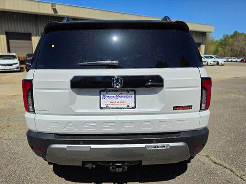 Platinum White Pearl 2026 Honda Passport AWD TrailSport Elite