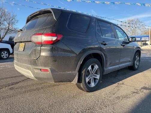 2023 Honda Pilot AWD EX-L 7 Passenger