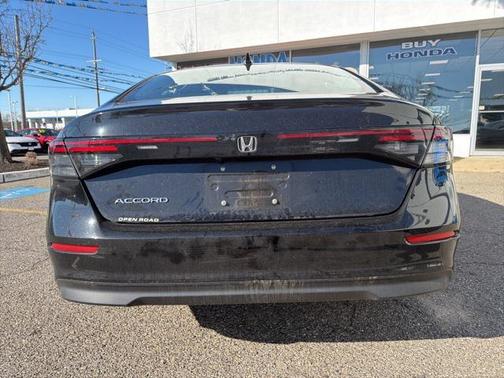 2023 Honda Accord LX 1.5T