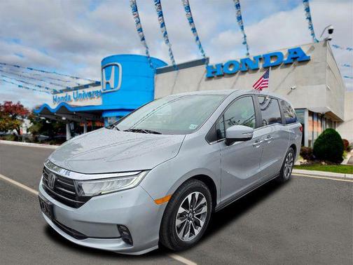 Lunar Silver Metallic 2024 Honda Odyssey EX-L