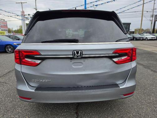 Lunar Silver Metallic 2024 Honda Odyssey EX-L