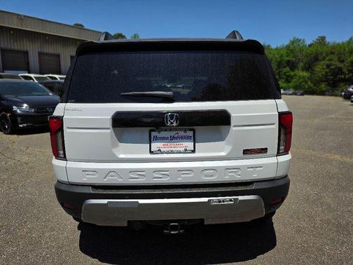 Platinum White Pearl 2026 Honda Passport AWD TrailSport Elite