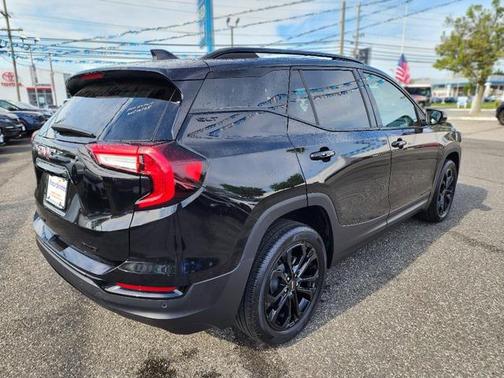 2022 GMC Terrain SLT