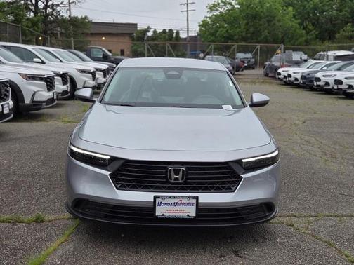 2025 Honda Accord LX 1.5T