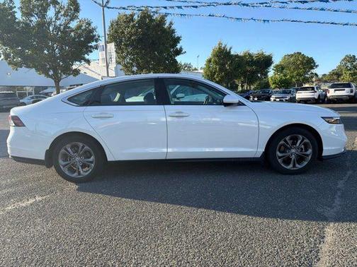 Platinum White Pearl 2024 Honda Accord EX