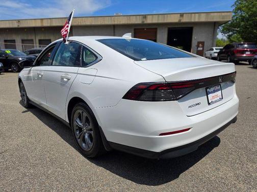 Platinum White Pearl 2024 Honda Accord EX