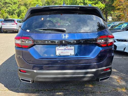 2025 Honda Pilot Sport