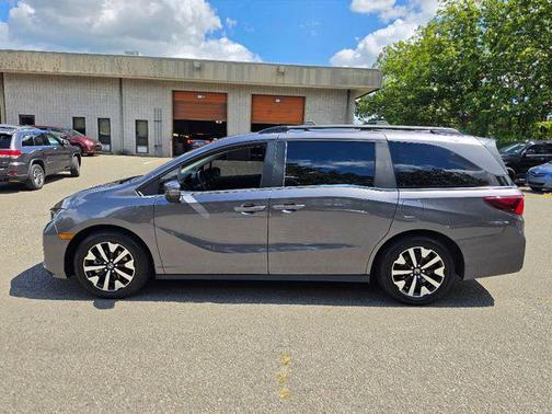Modern Steel Metallic 2026 Honda Odyssey EX-L