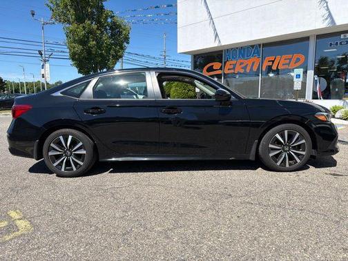 Crystal Black Pearl 2024 Honda Civic EX